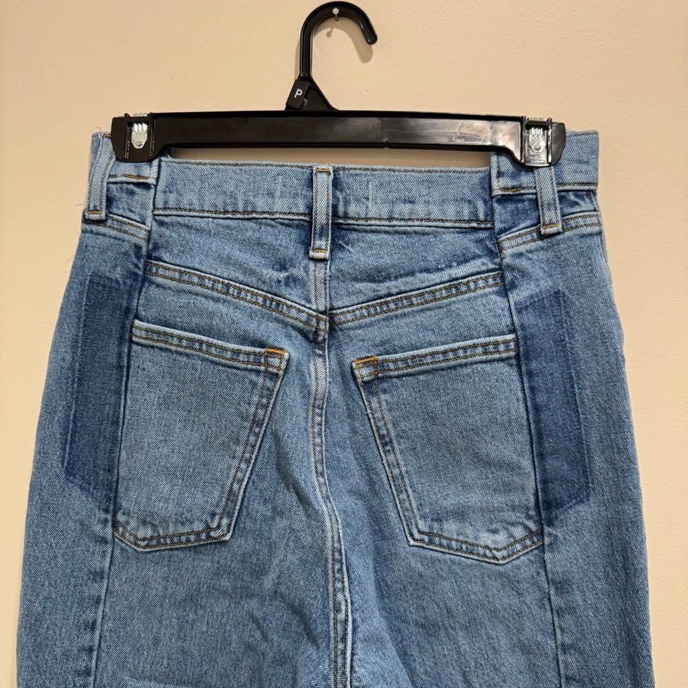 Abercrombie & Fitch The 90s Straight Ultra High Rise Jeans Light Wash Size 27/4R - Picture 9 of 13